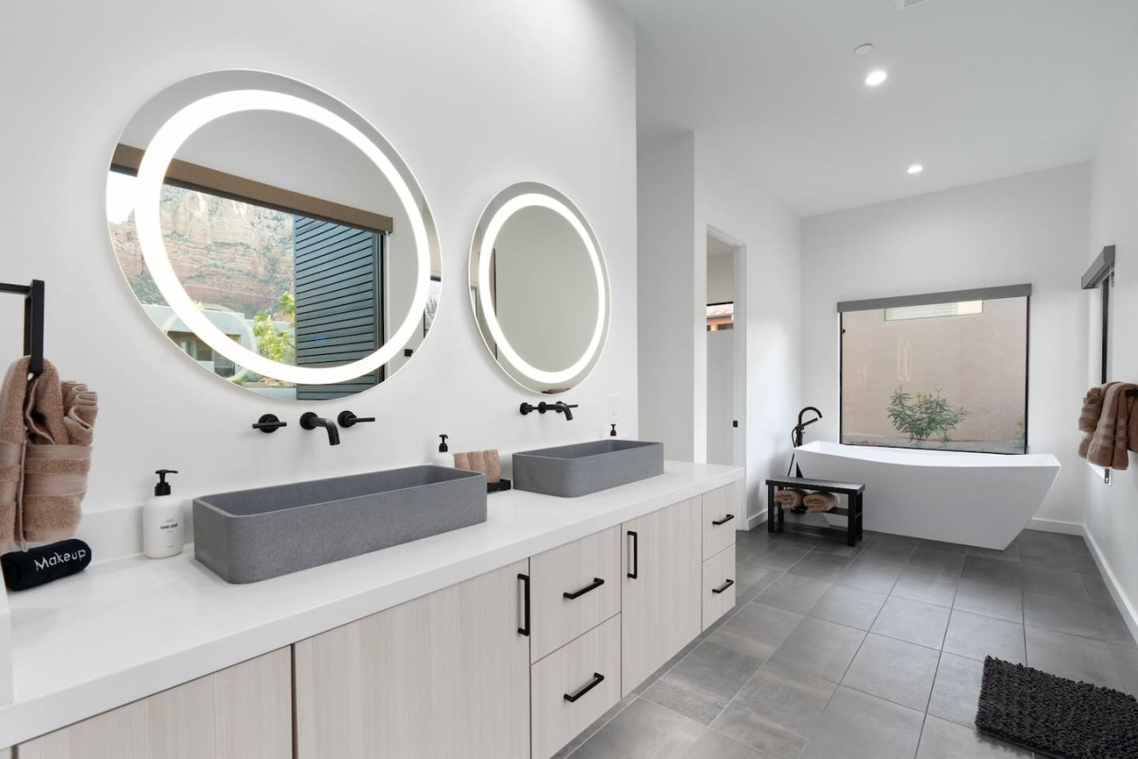 Sedona Luxury Mountain Views, HotTub, Rooftop Deck