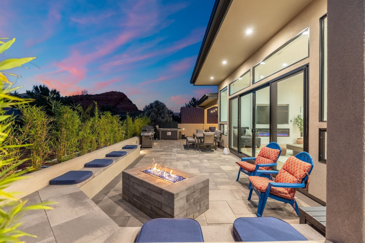 Sedona Luxury Mountain Views, HotTub, Rooftop Deck
