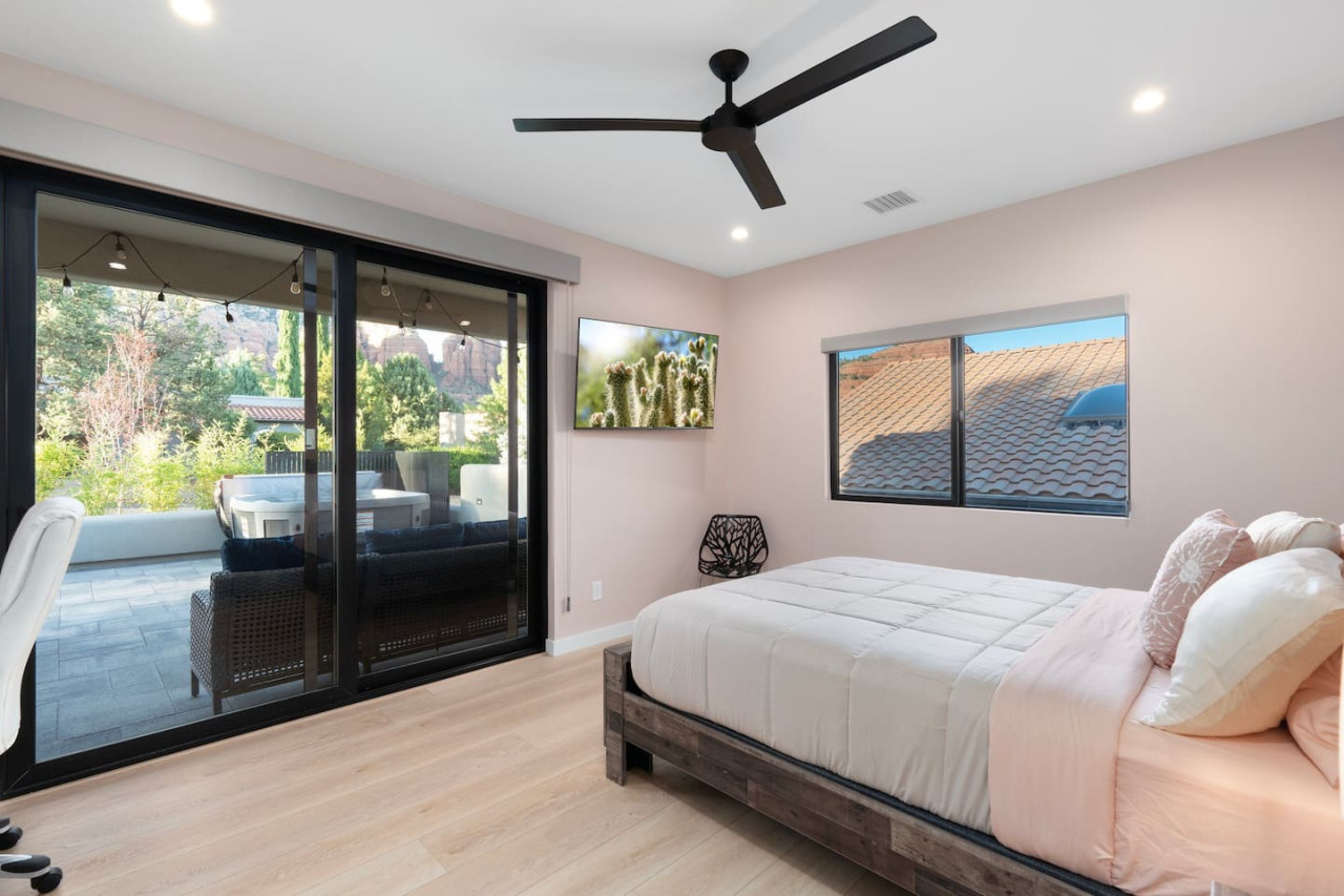 Sedona Luxury Mountain Views, HotTub, Rooftop Deck