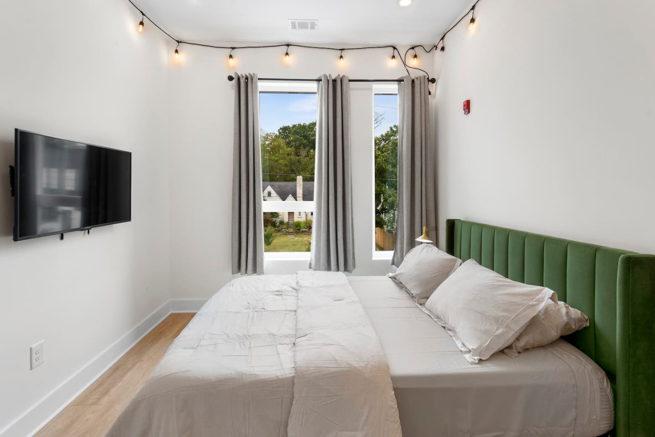 Cozy East Nashville Condo with Rooftop Deck Access