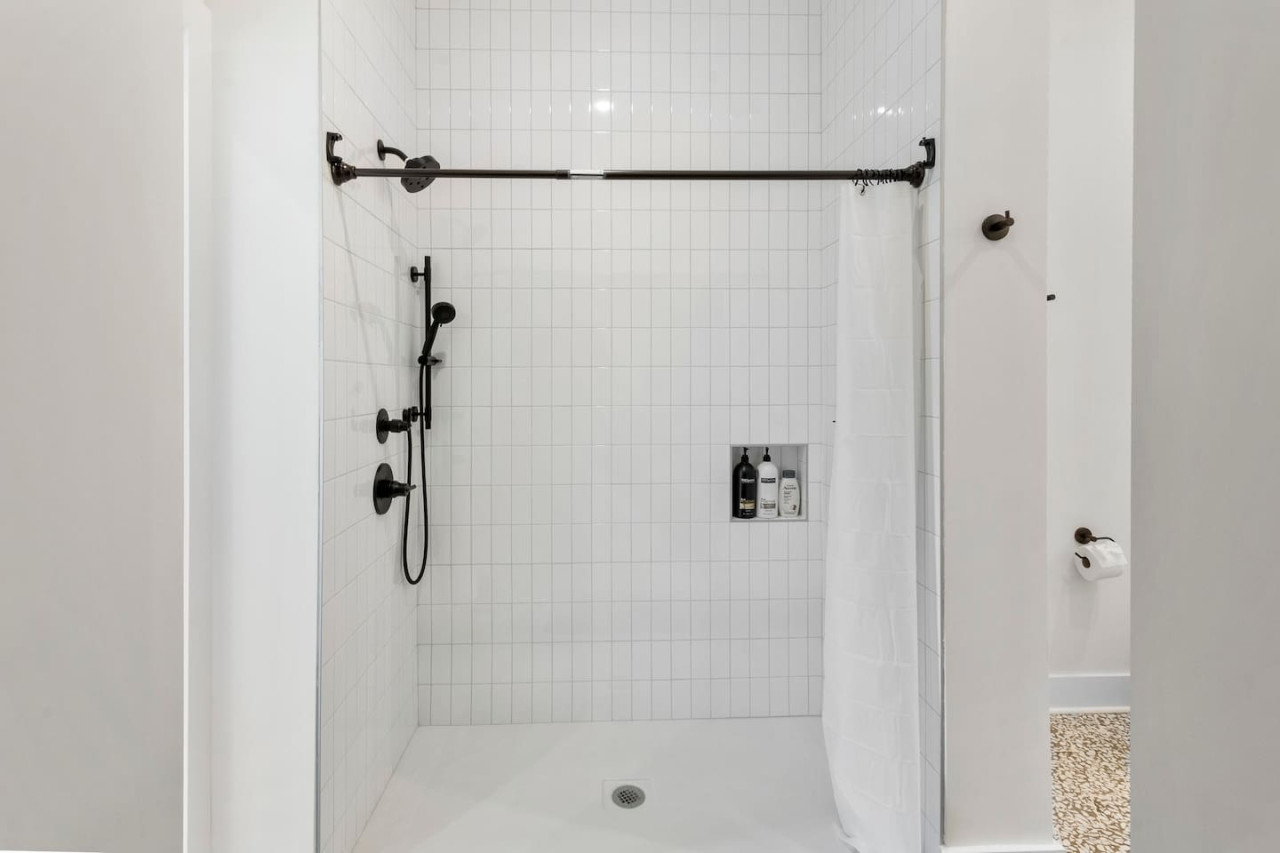 Cozy East Nashville Condo with Rooftop Deck Access