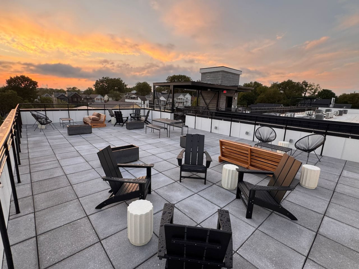 Cozy East Nashville Condo with Rooftop Deck Access