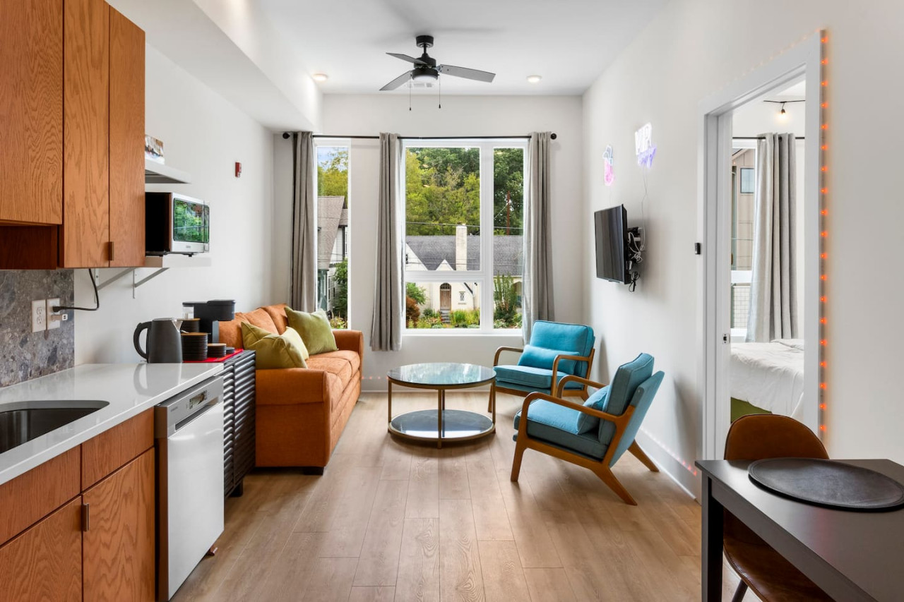 Cozy East Nashville Condo with Rooftop Deck Access