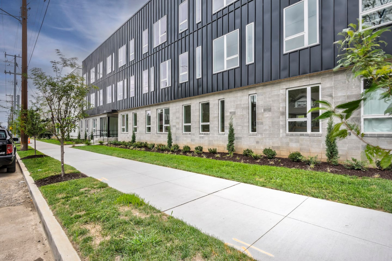 Cozy East Nashville Condo with Rooftop Deck Access