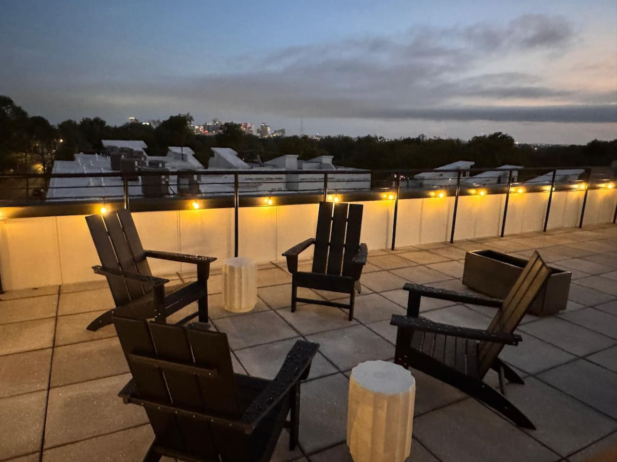 Cozy East Nashville Condo with Rooftop Deck Access