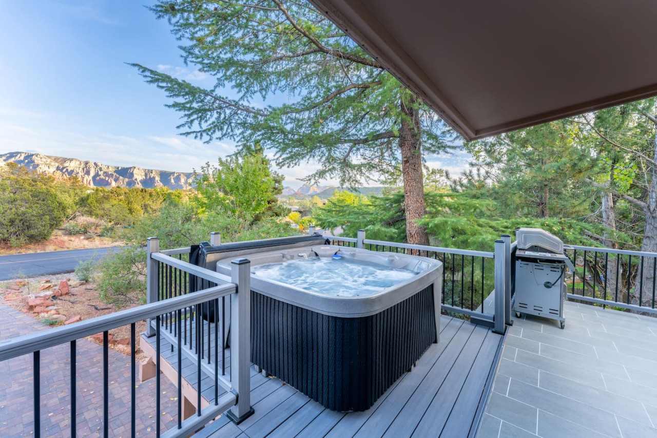 Sedona Retreat:HotTub View Trail