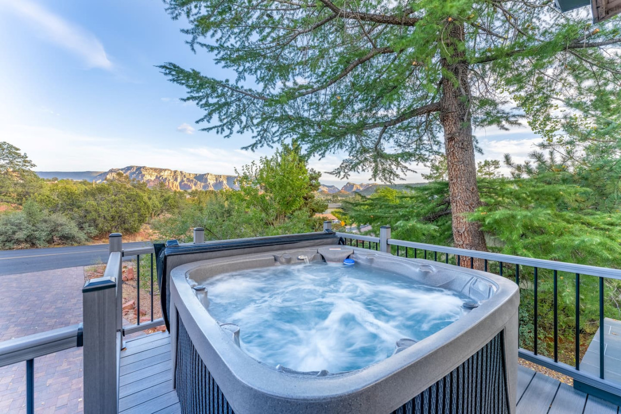 Sedona Retreat:HotTub View Trail