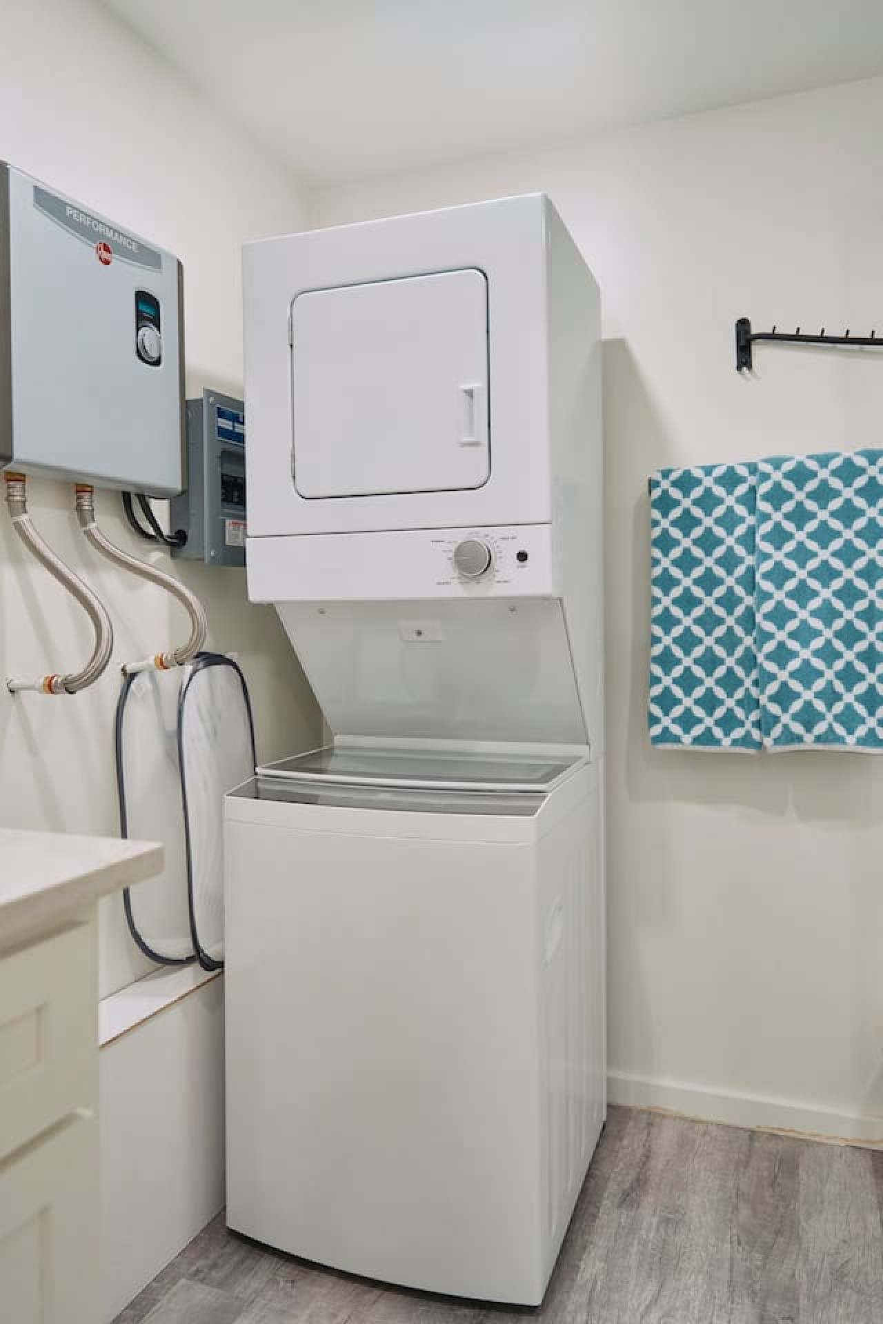 Sedona Studio W/D Patio Firepit