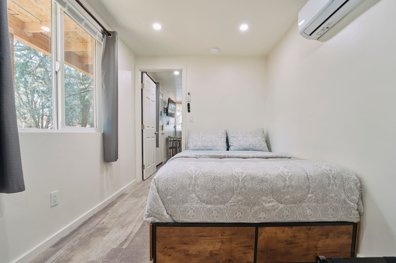 Sedona Studio W/D Patio Firepit