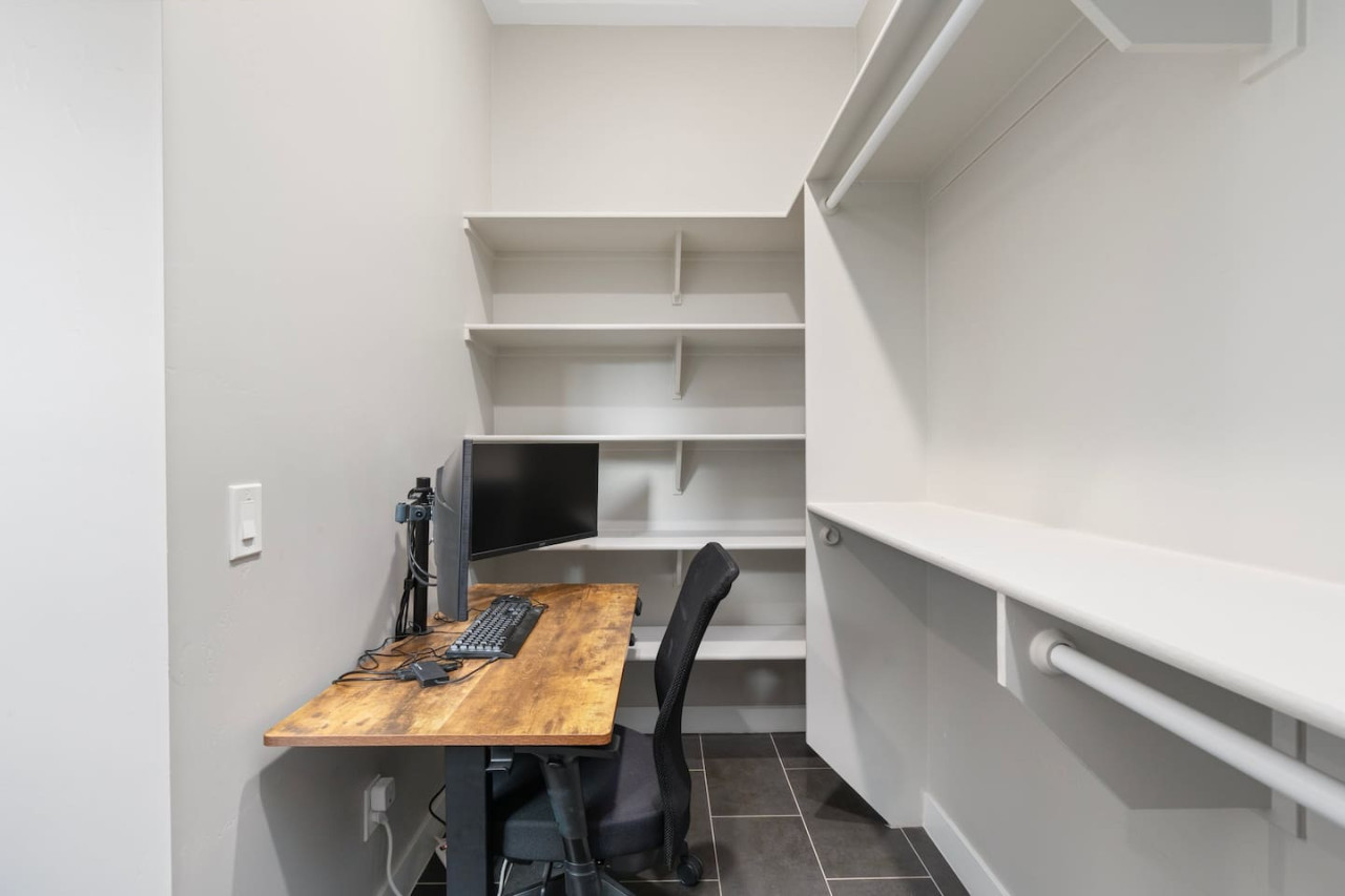 Luxury Sedona: Deck, Views, Hot Tub & Game Room