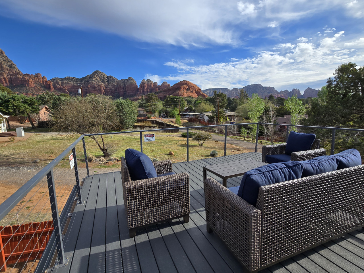 Luxury Sedona: Deck, Views, Hot Tub & Game Room