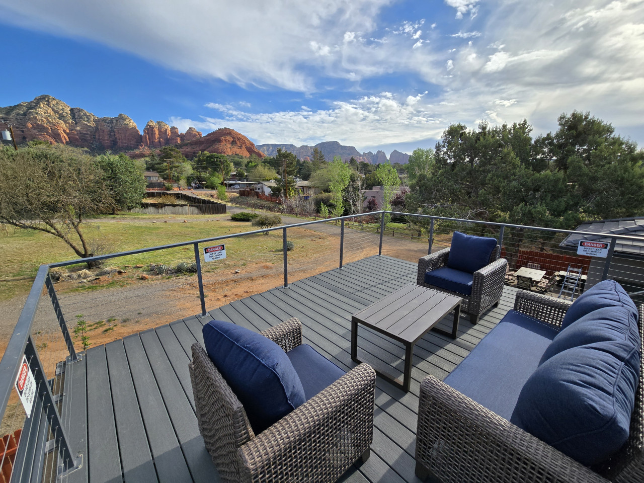 Luxury Sedona: Deck, Views, Hot Tub & Game Room