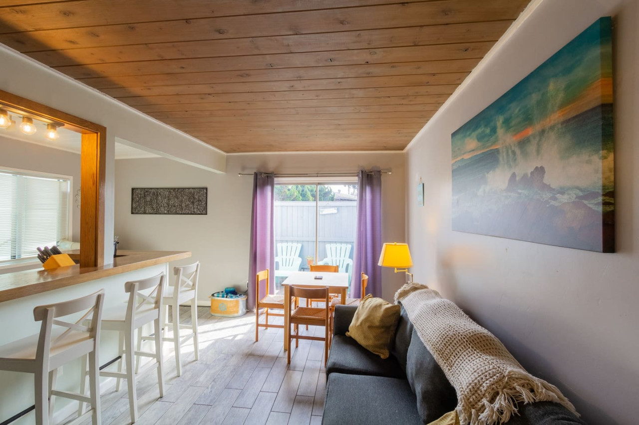 1-block To Beach! Cozy Ocean Beach Cottage Getaway - San Diego, CA