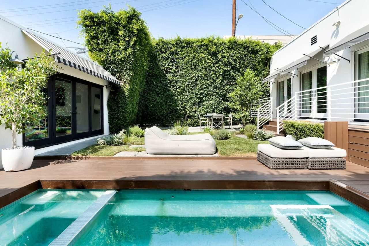 Chic West Hollywood Stay With Pool And Spa - Los Angeles, CA