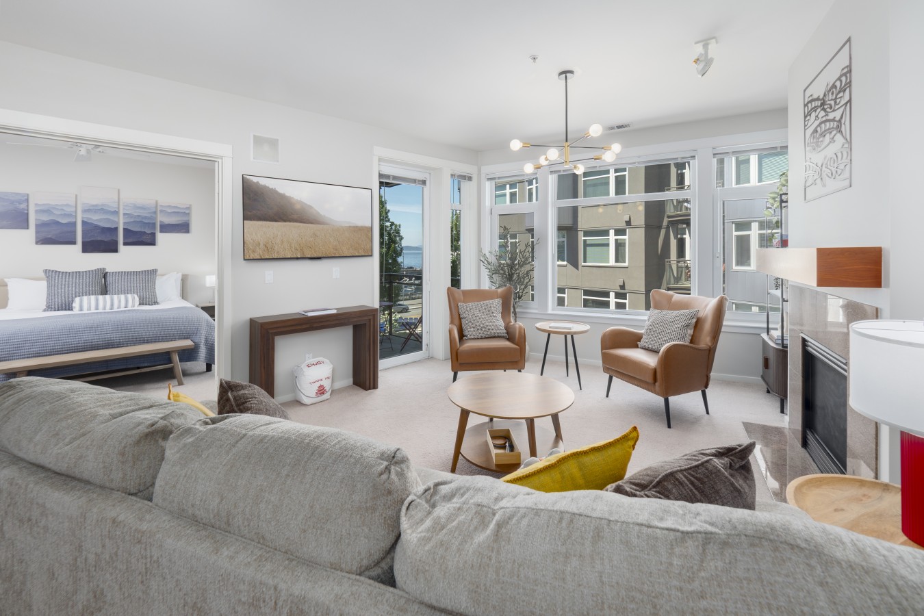 Waterfront Luxury 2br | Stunning Views • Walk To Pike Place - Seattle, WA