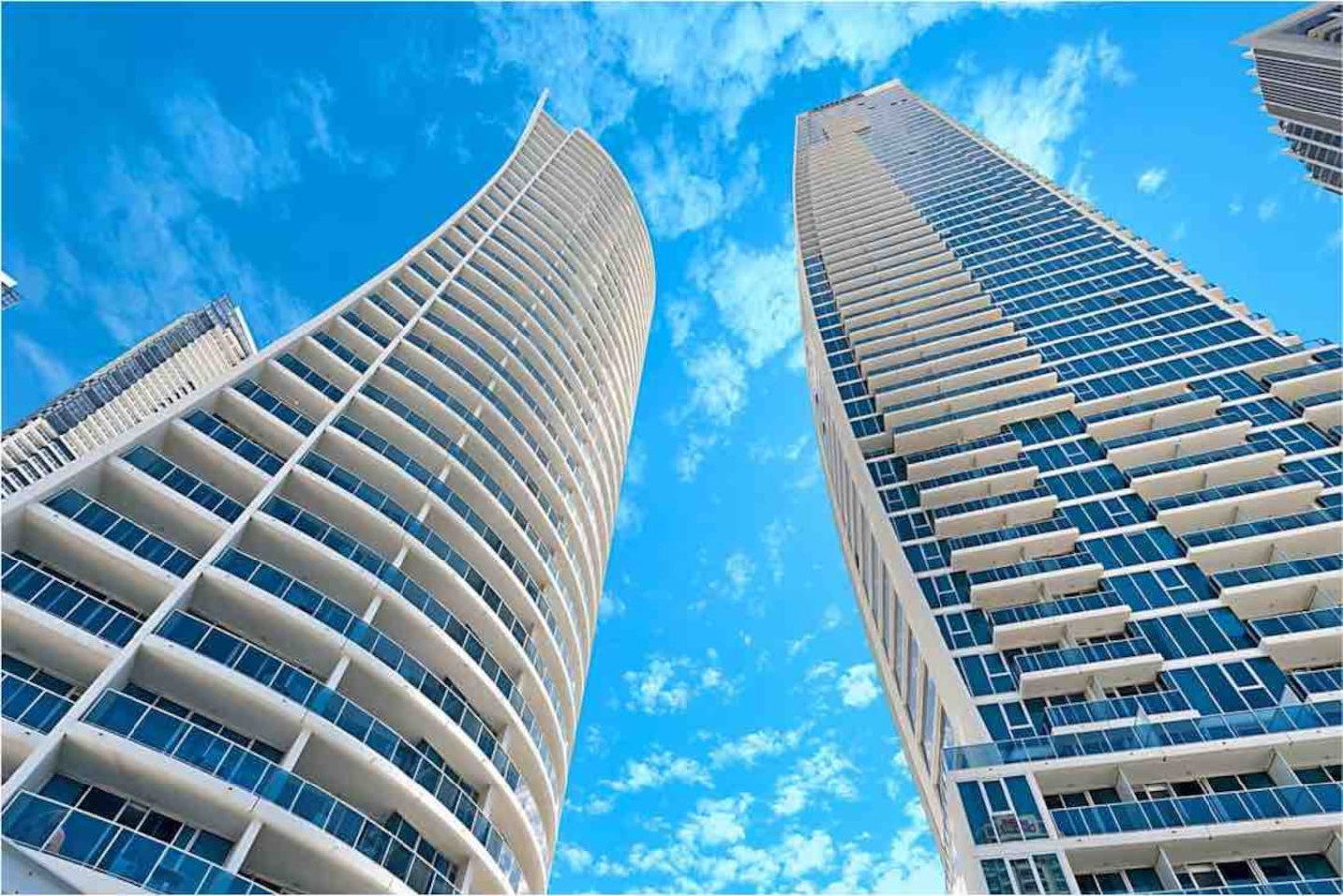 270° Panoramic Hilton Living