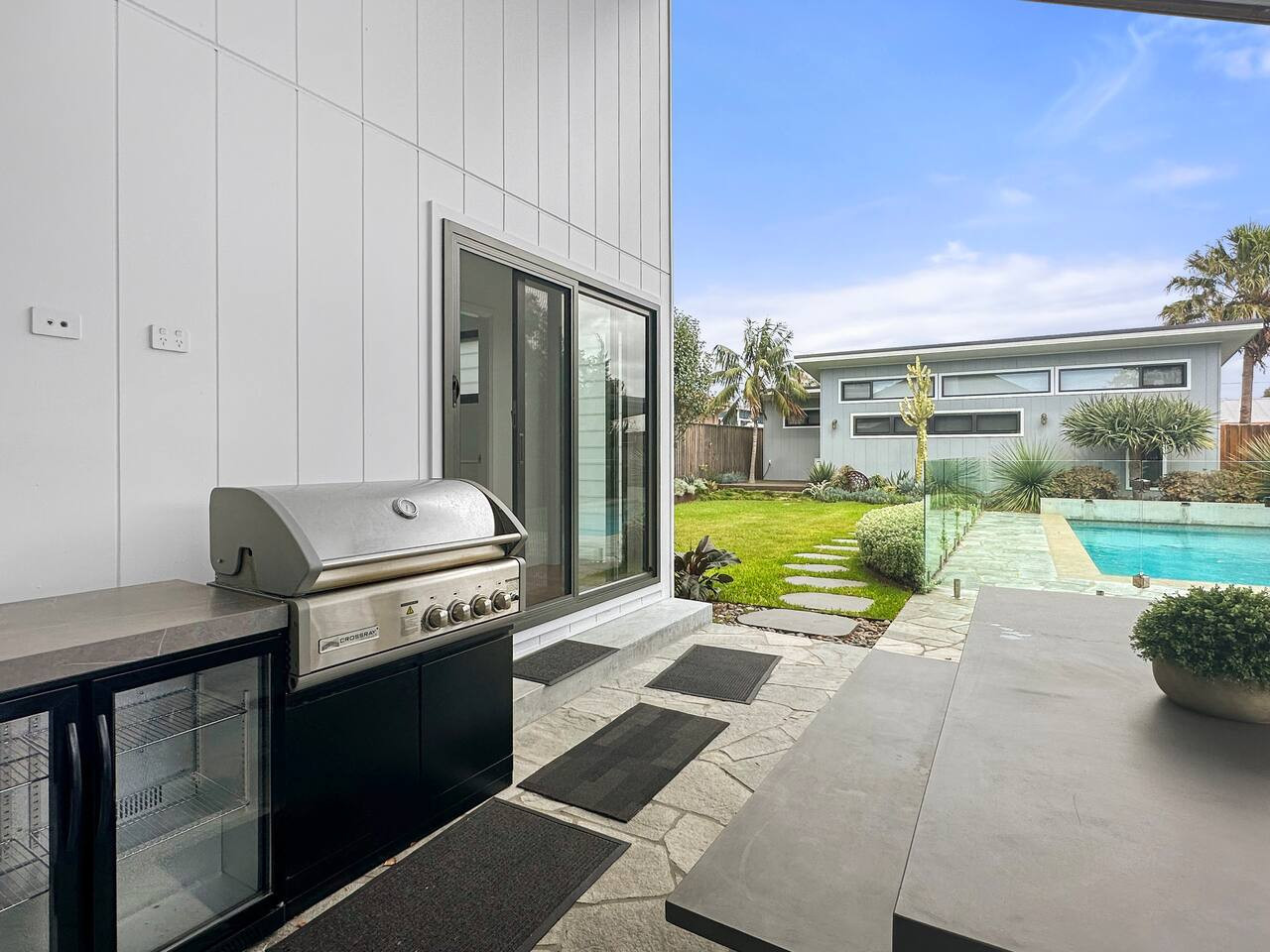 Cook up a storm with our 4 burner BBQ.