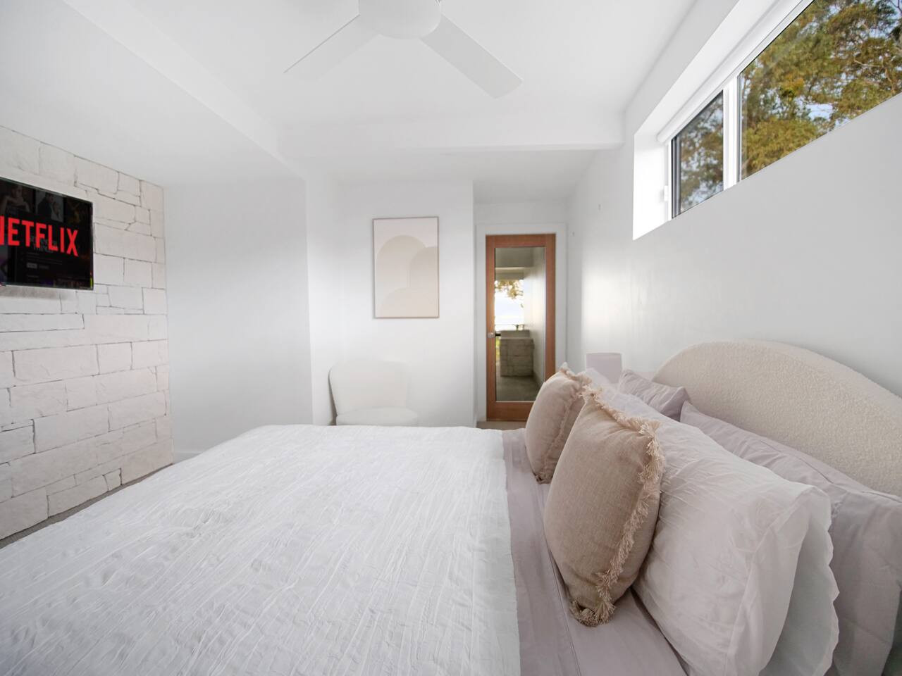 Sleep luxuriously in our king-sized bed.