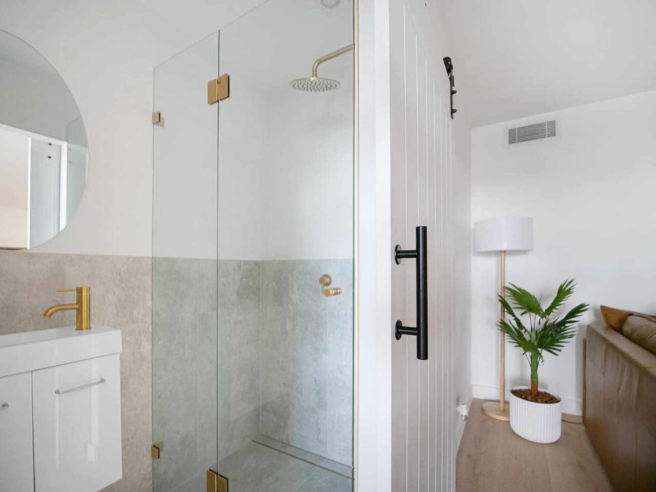 Enjoy comfort and convenience in our fully equipped bathroom.