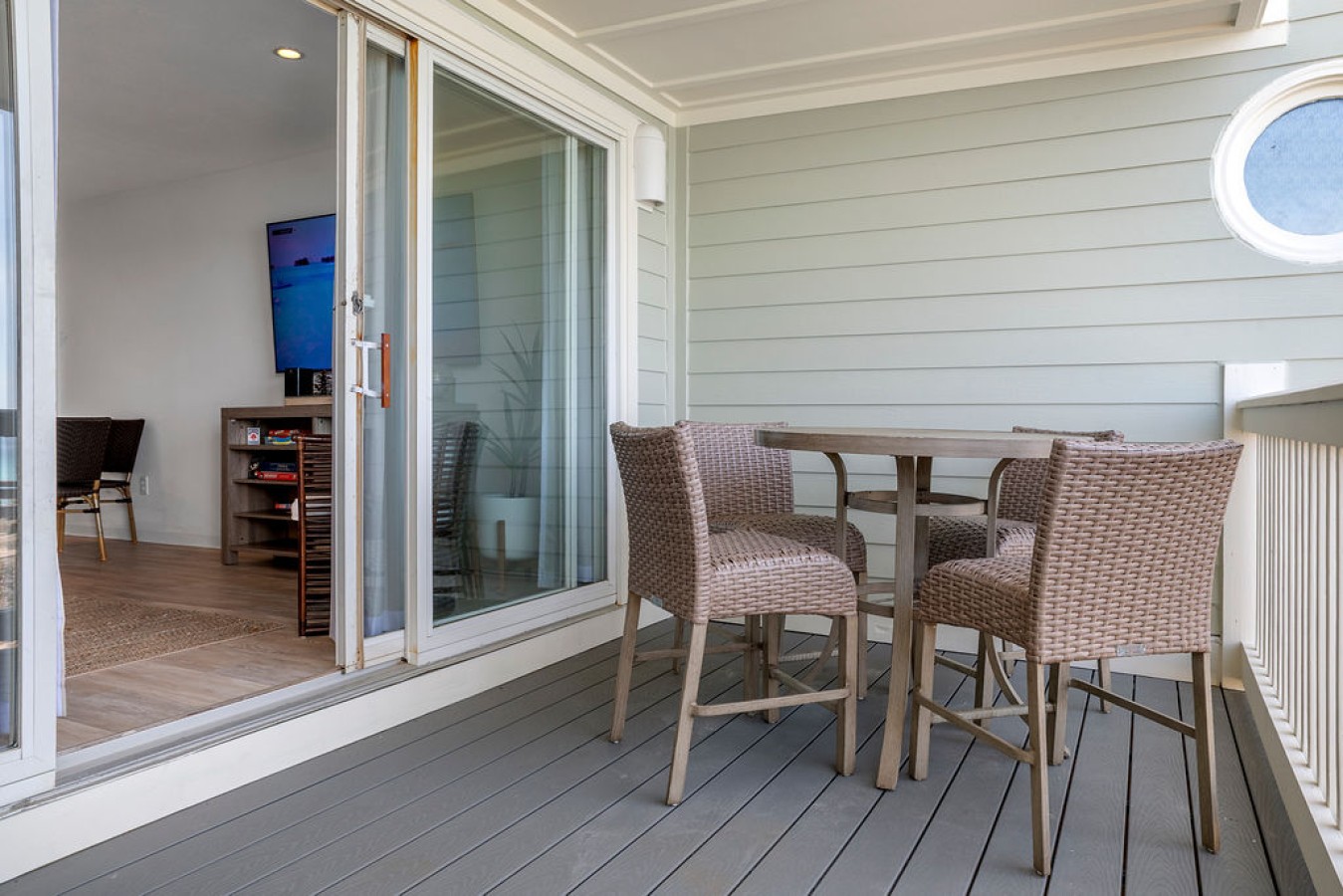 Mistral 7 Beachfront Condo with Ocean Views