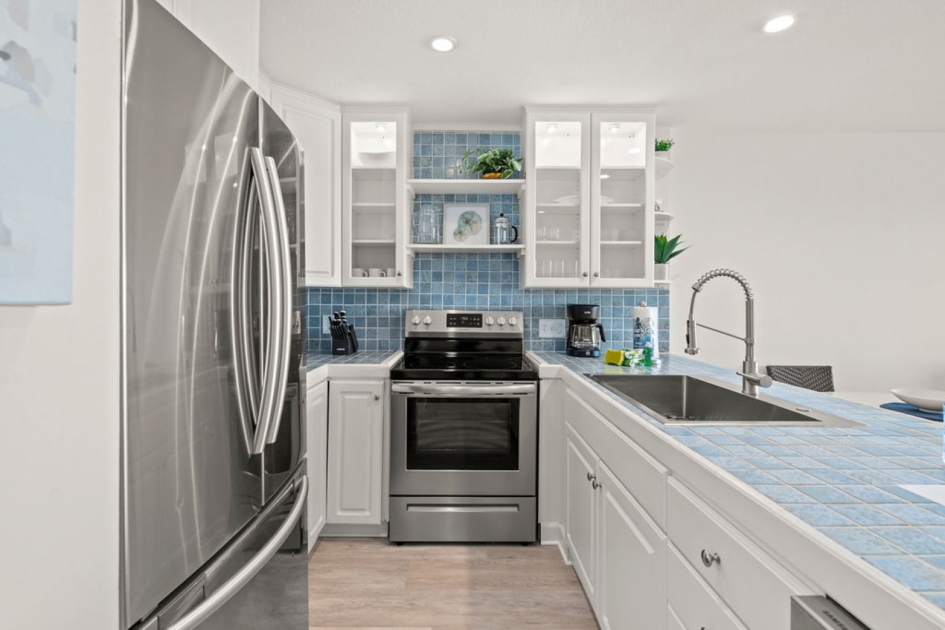 Mistral 7 Beachfront Condo with Ocean Views