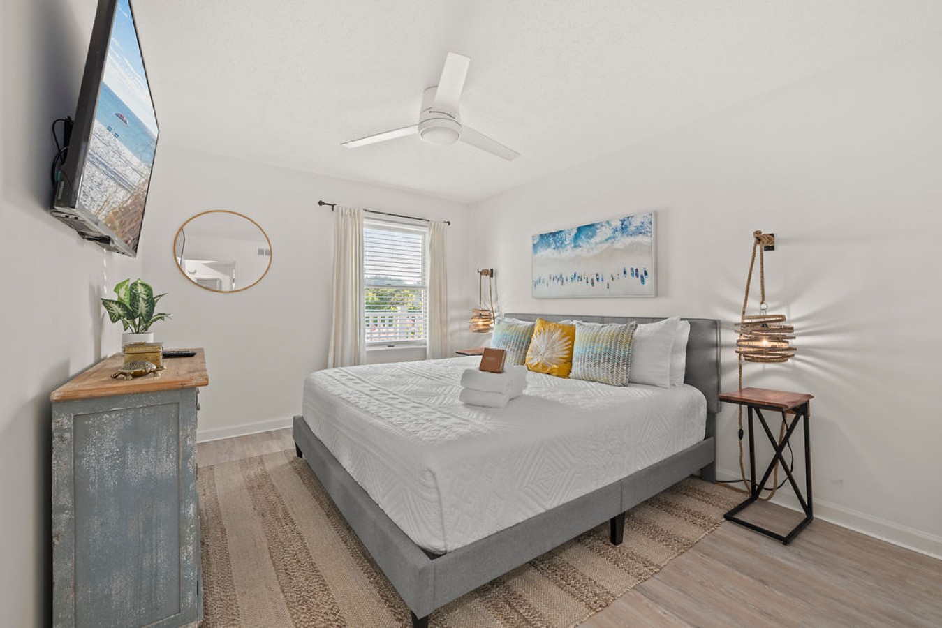 Mistral 7 Beachfront Condo with Ocean Views