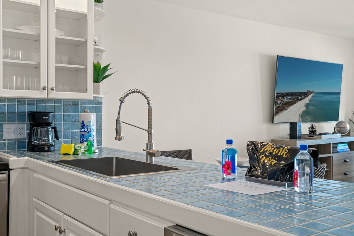 Mistral 7 Beachfront Condo with Ocean Views