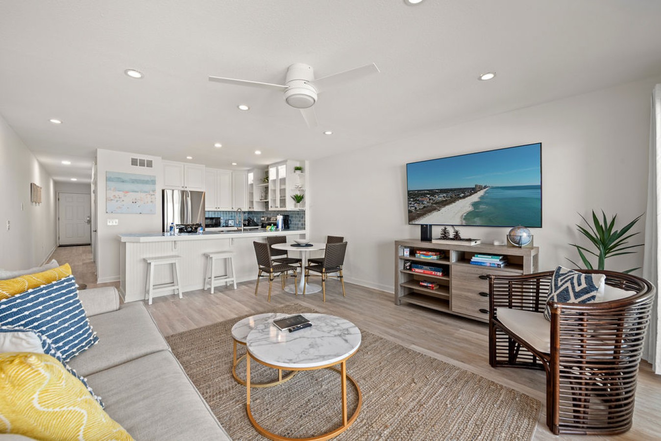 Mistral 7 Beachfront Condo with Ocean Views