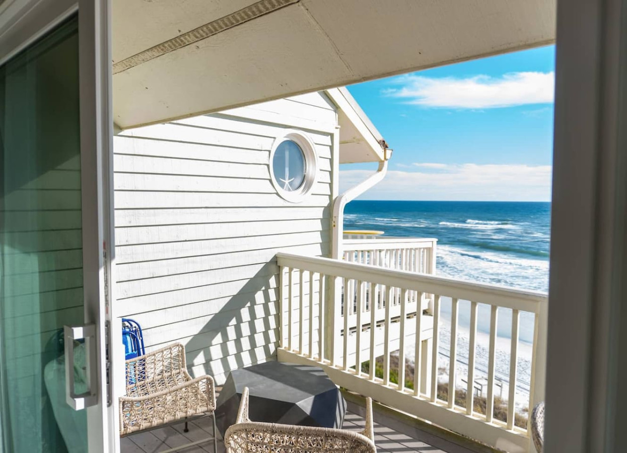 Mistral Breeze 19 ~ Elegant 30A Beachfront