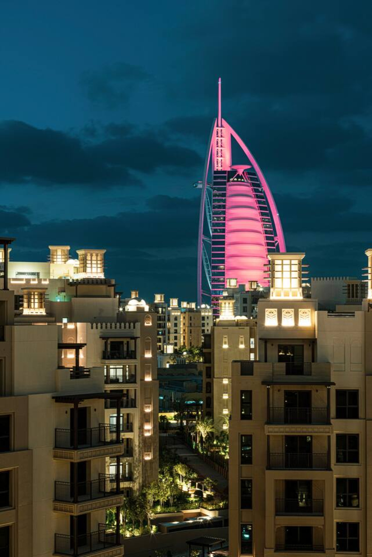 Luxury 4BR at Al Jazi