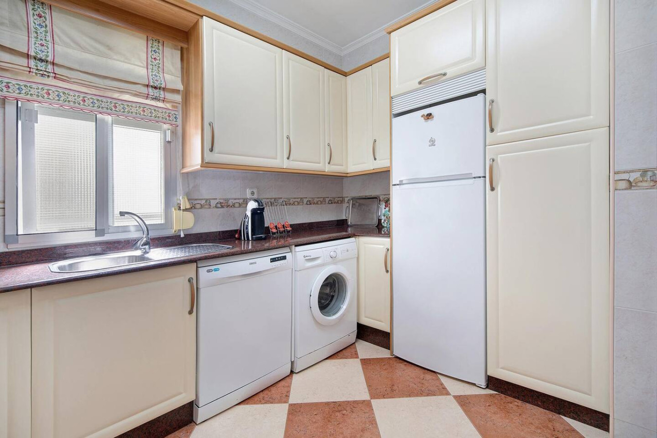 Grand Beachside Apartment — foto 12