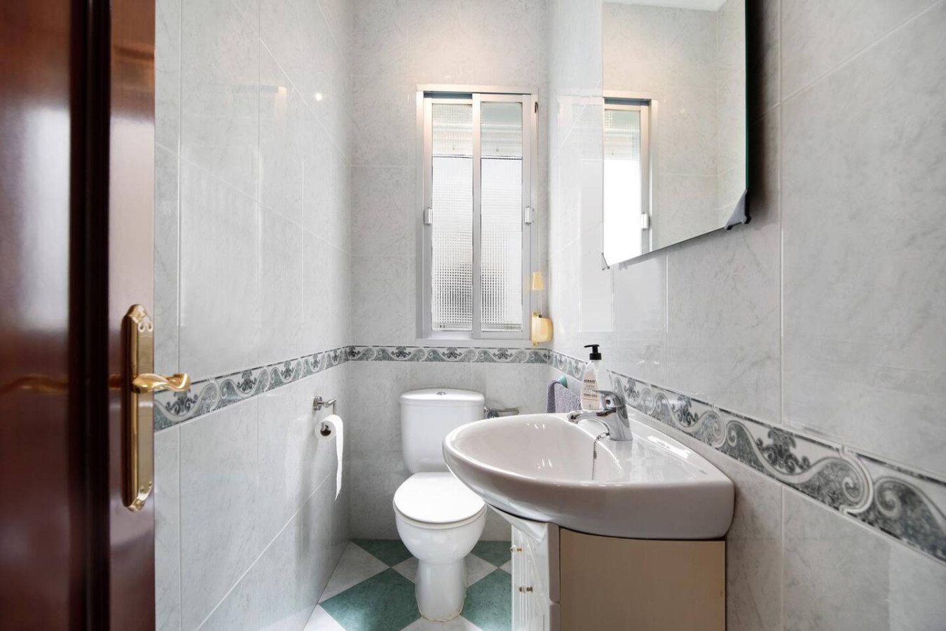 Grand Beachside Apartment — foto 14