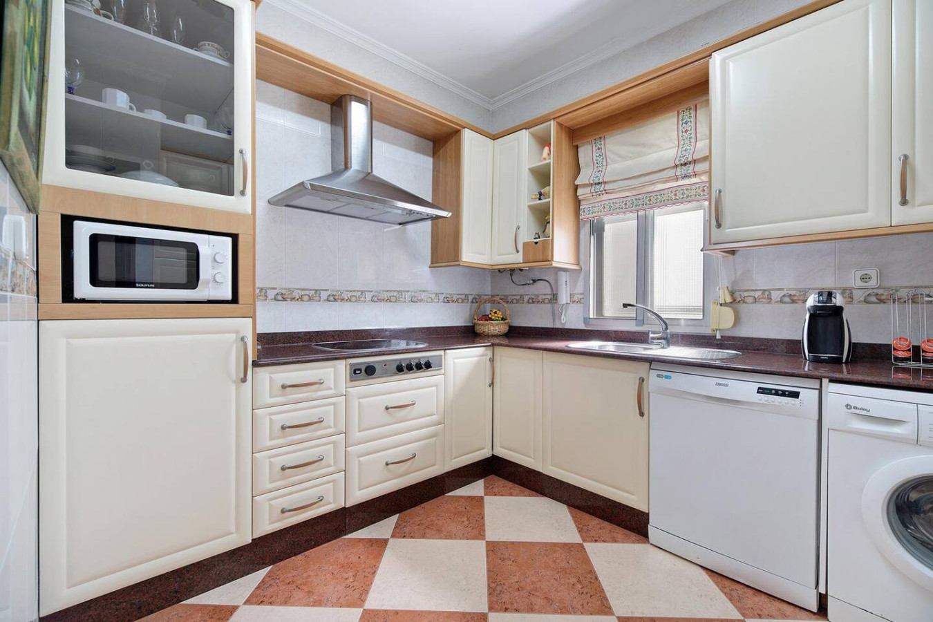 Grand Beachside Apartment — foto 13