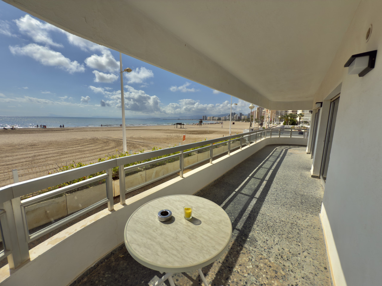 Beachfront Terrace Apartment - Cullera — foto 42