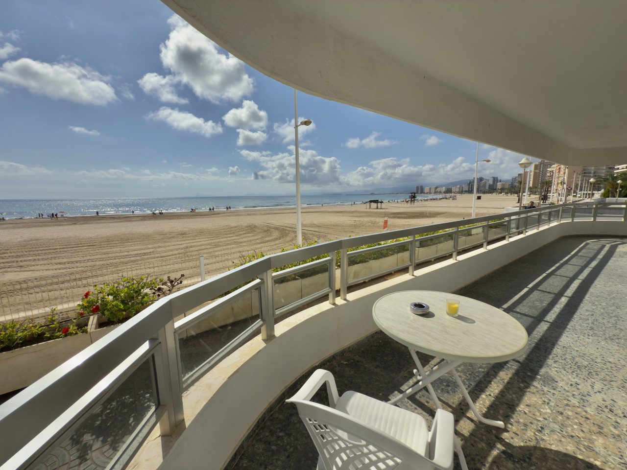 Beachfront Terrace Apartment - Cullera — foto 44