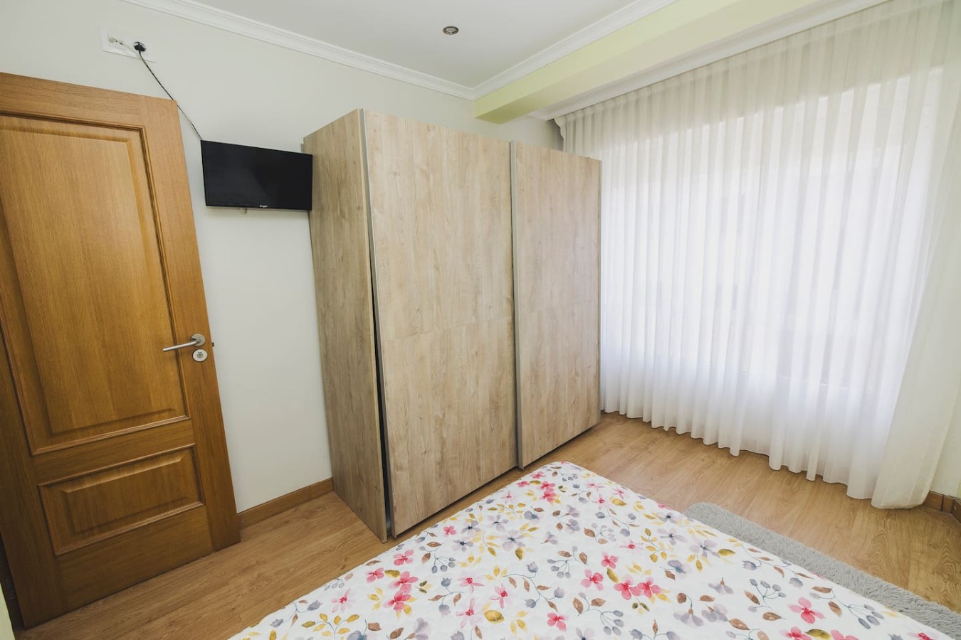 Central Bright Apartment · Beach & Rías Baixas — foto 9