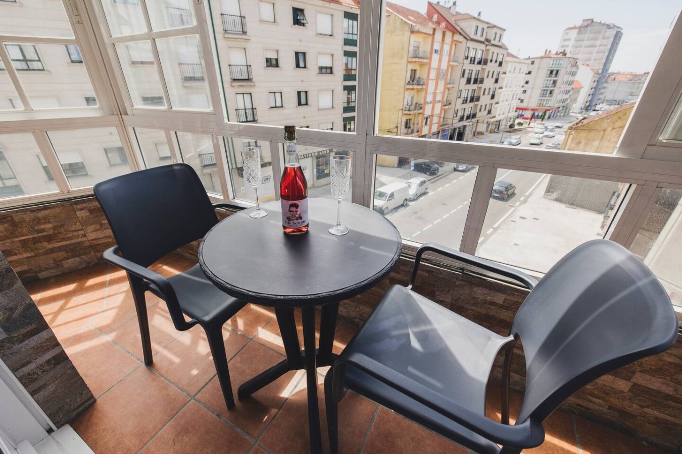 Central Bright Apartment · Beach & Rías Baixas — foto 4
