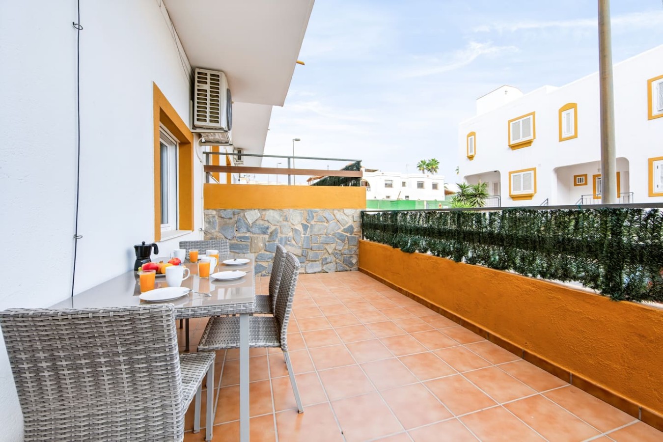 Bright & Modern Coastal Escape - Vera Playa — foto 2