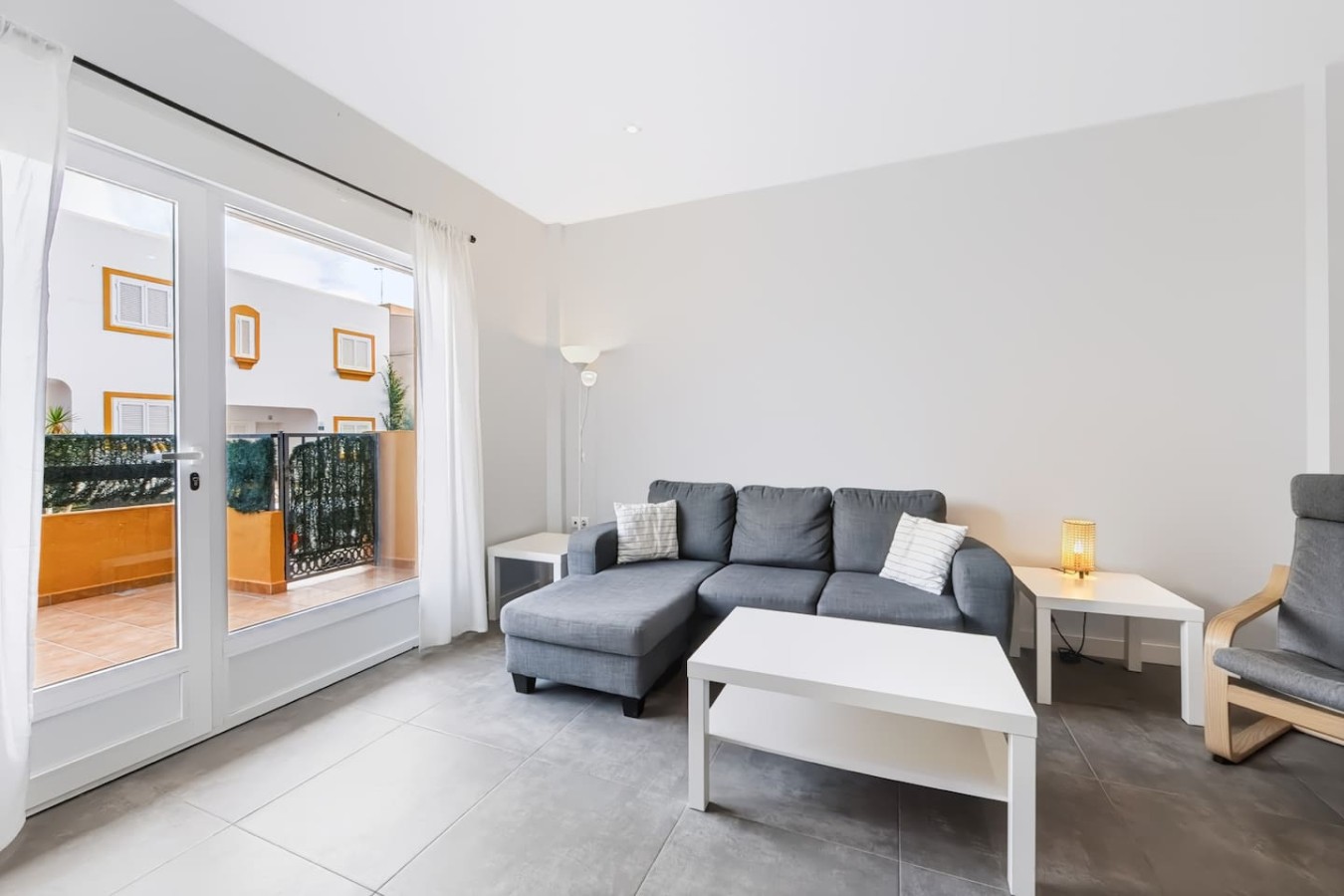 Bright & Modern Coastal Escape - Vera Playa — foto 18