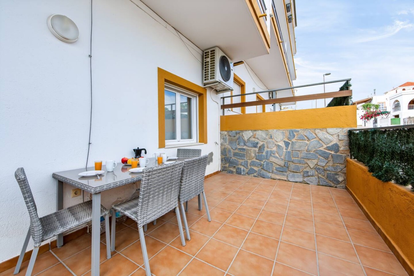 Bright & Modern Coastal Escape - Vera Playa — foto 21