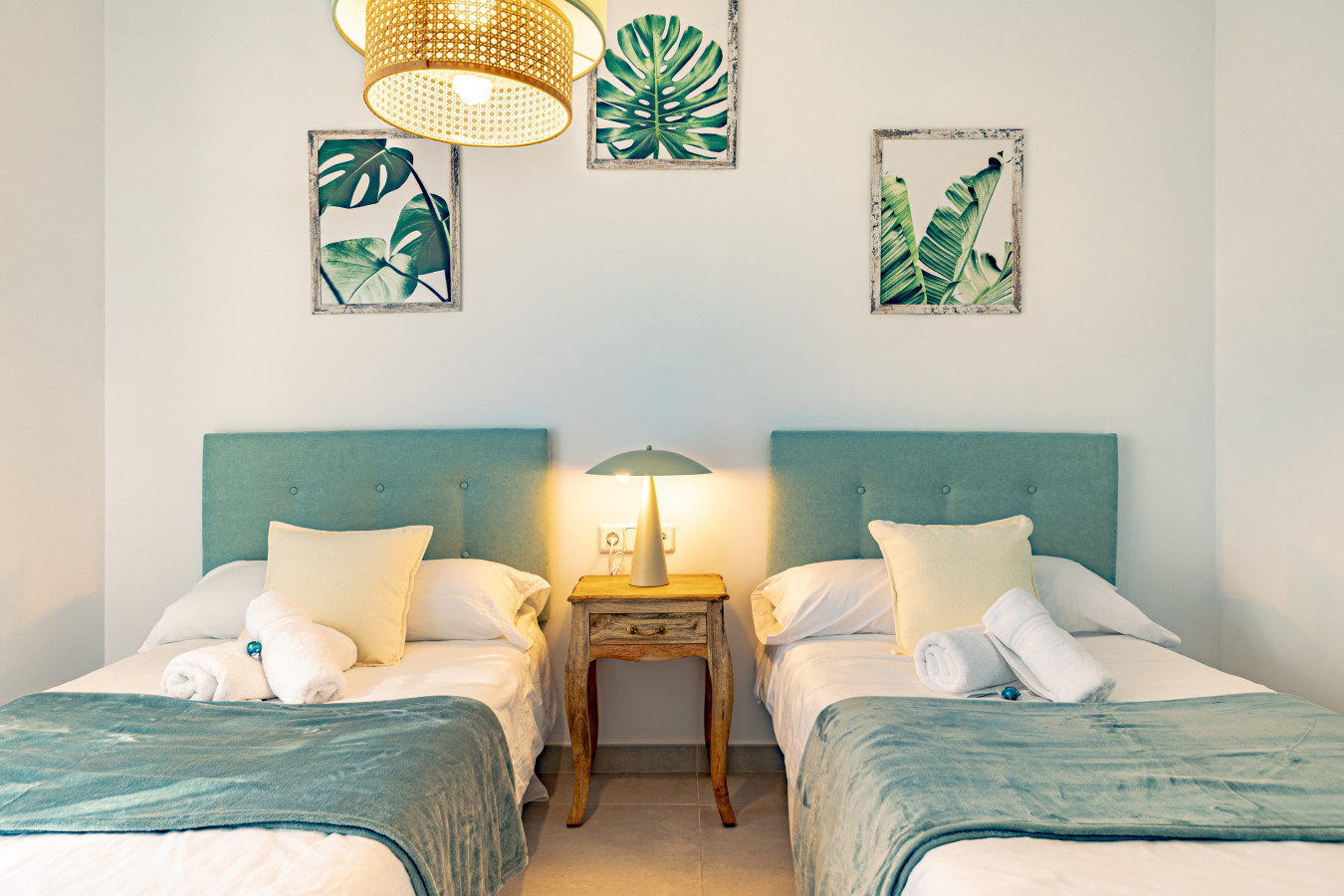 Third bedroom with twin beds and private balcony