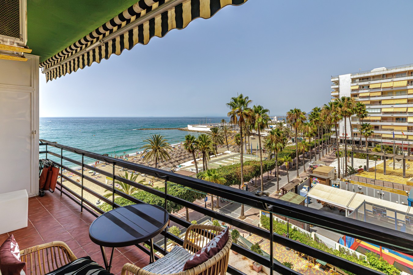 West-facing terrace looking out over the beach and the Paseo Maritimo