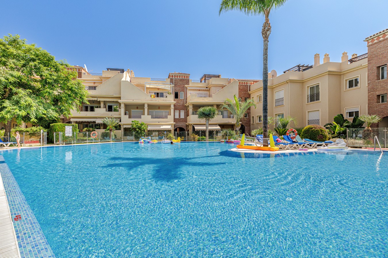 Communal swimming pool