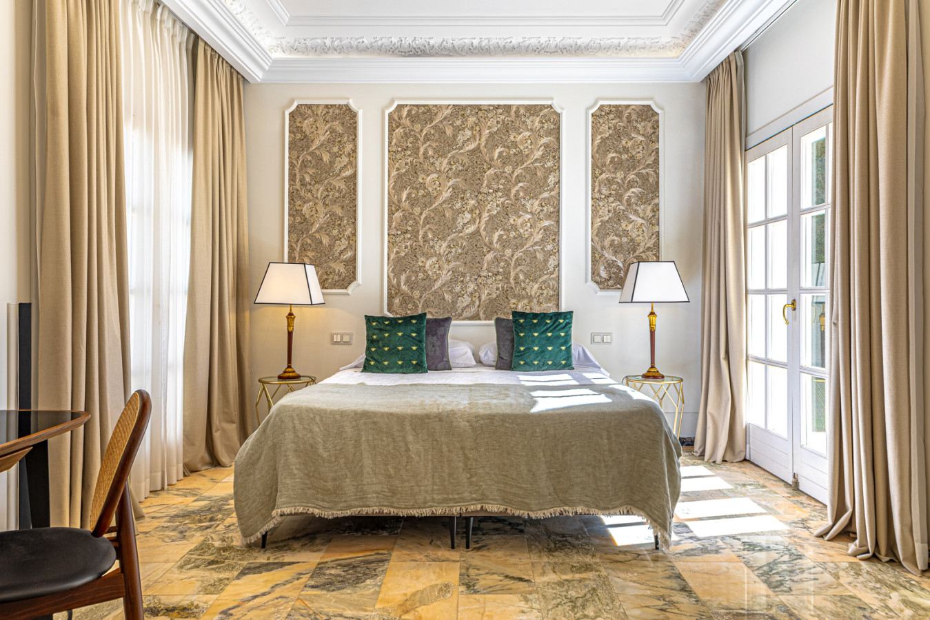 Fourth bedroom with en-suite bathroom