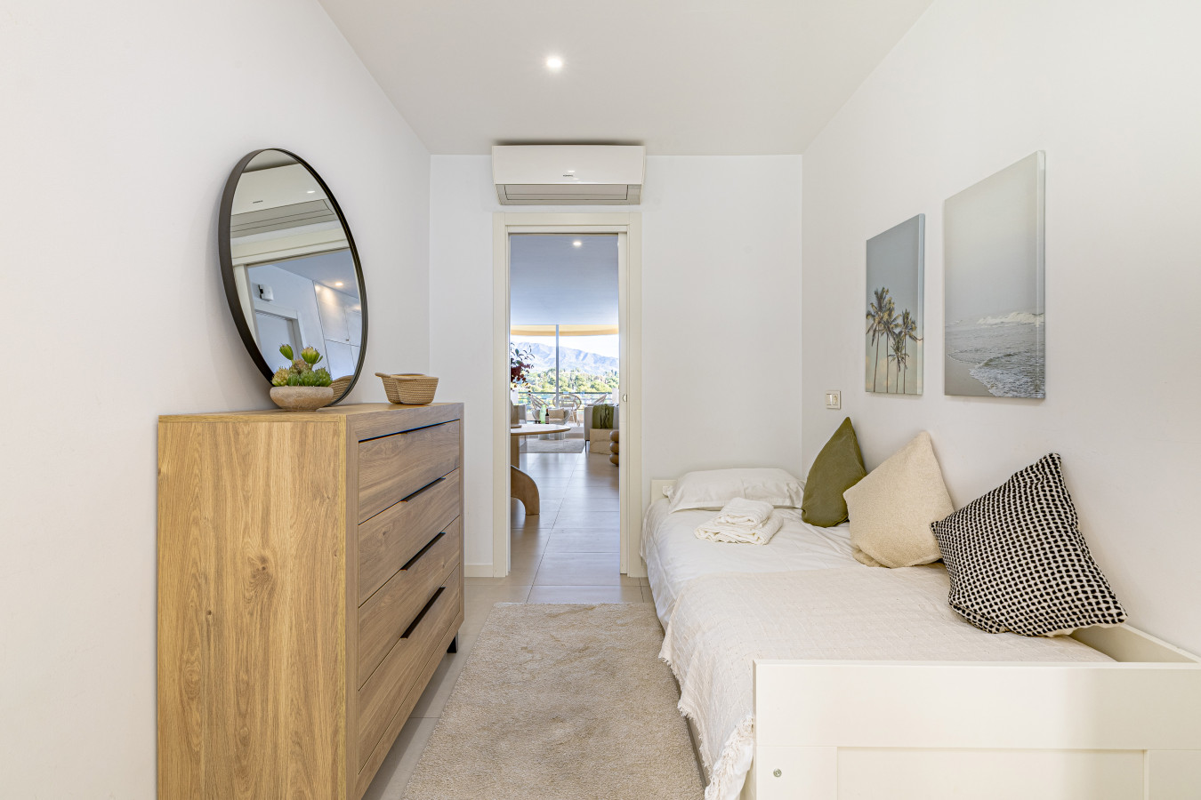 Second bedroom with single bed and private terrace