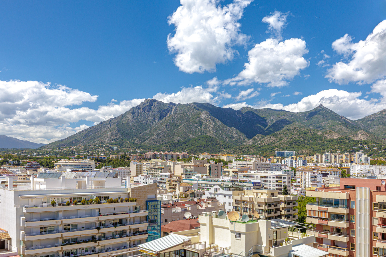 Enjoy breathtaking views of the iconic La Concha mountain right from the apartment.