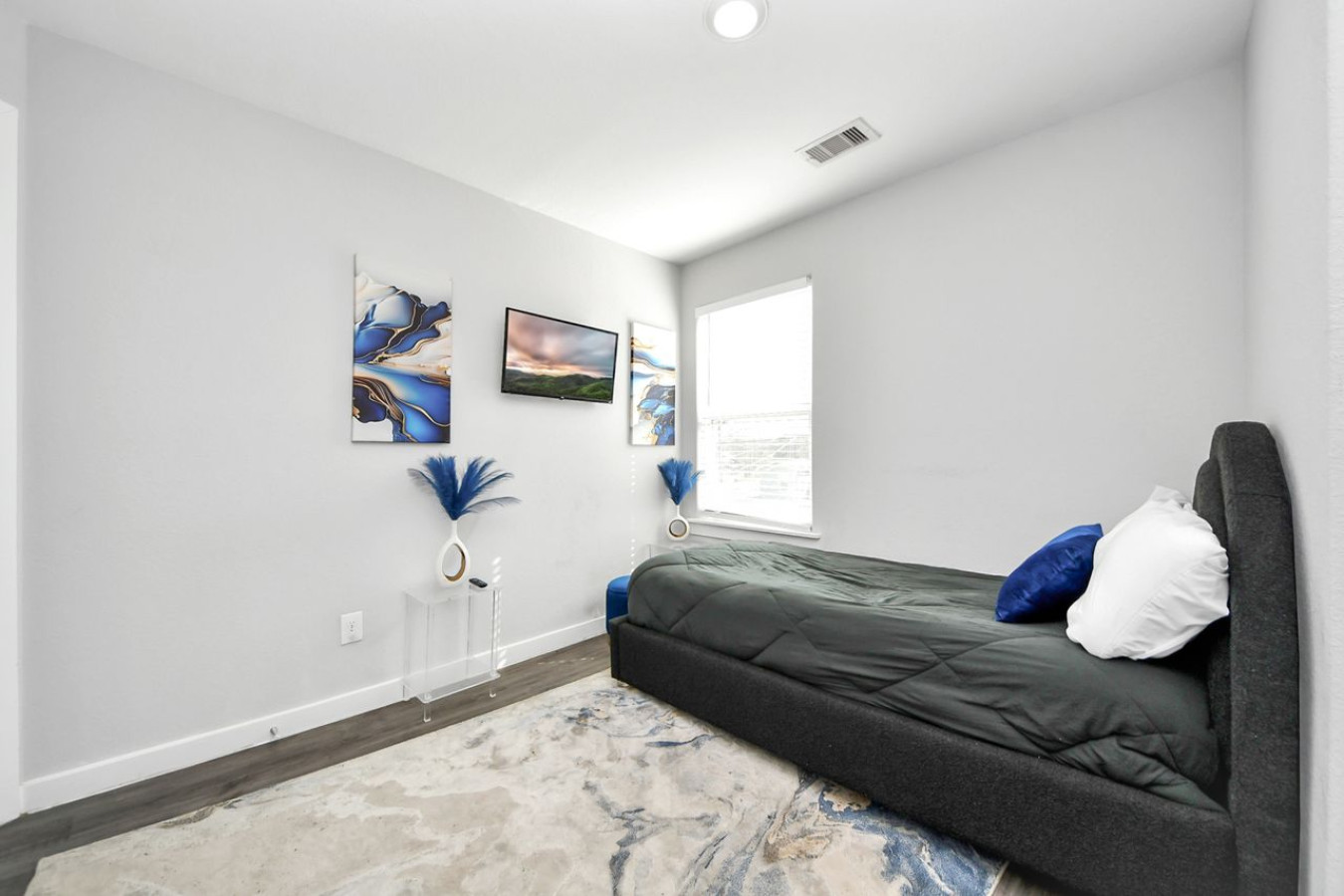 Elegant East Houston Getaway 5