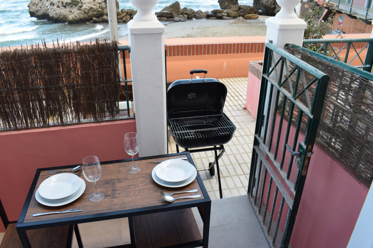 Beachfront retreat Gibraltar photo 4