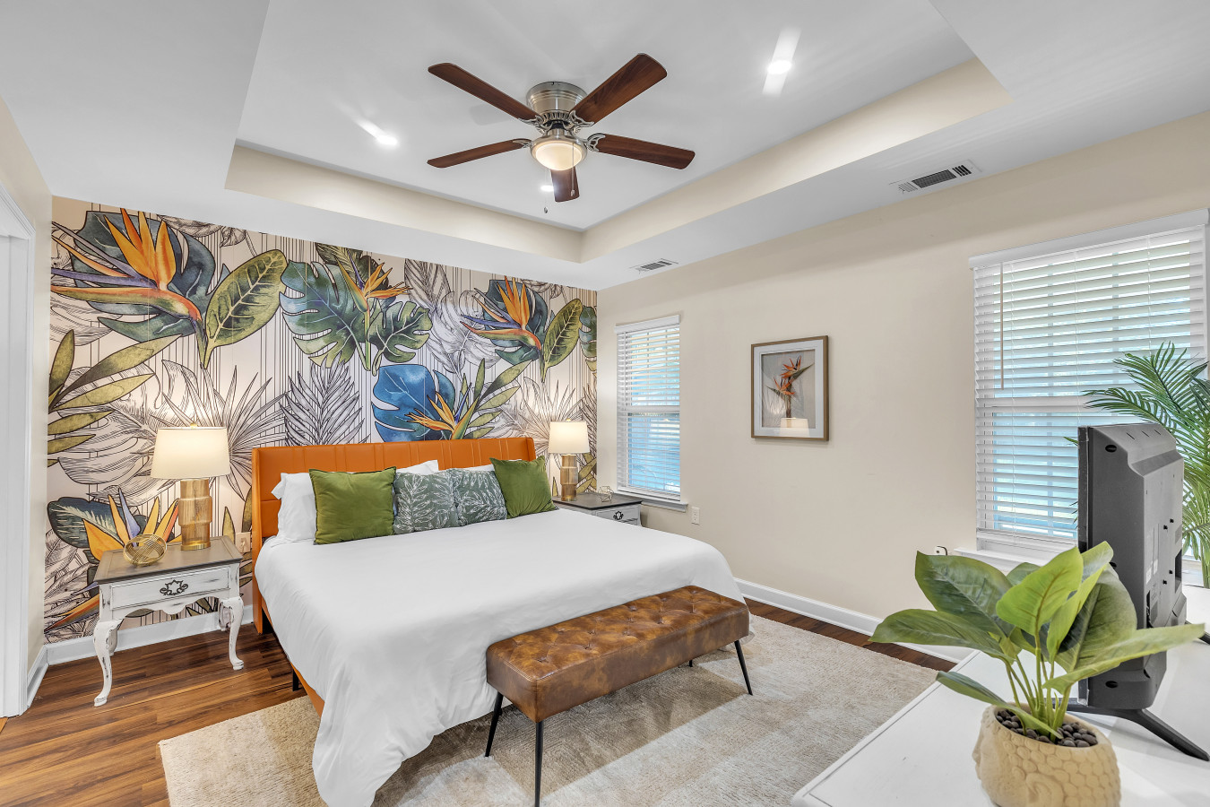 Great Downtown 4br | 8 Beds + Foosball Fun - Savannah, GA