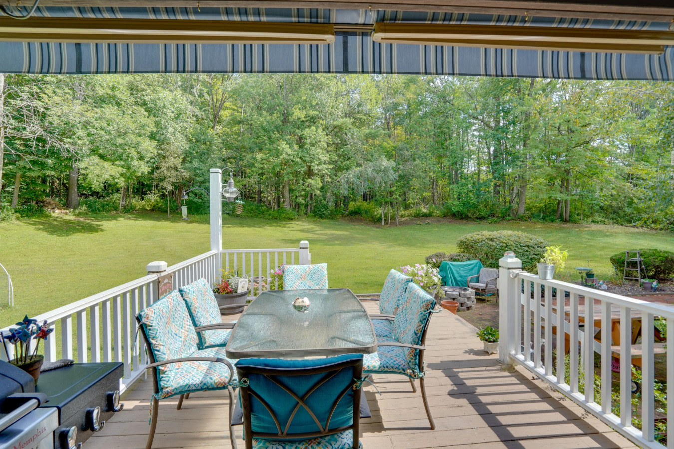 Cozy Pittsfield Gem W/ Deck, Gazebo & Fireplace! - Pittsfield, MA
